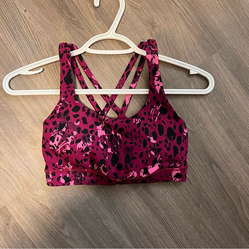 Lululemon energy bra size 4
